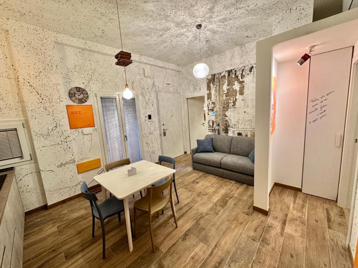 Bed Art Relaxing Suite - Appartamento Con Sauna Happiness Suite Gallery サン・ベネデット・デル・トロント エクステリア 写真